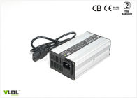 3 - पिन XLR या क्लिप्स कनेक्टर के साथ ऑटोमोटिव बैटरियों के लिए लाइट वेट 24V 5A पोर्टेबल चार्जर