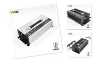 लिथियम आयन और लीड एसिड बैटरी काले या चांदी आवास के लिए 48V 30A पोर्टेबल बैटरी चार्जर