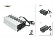 स्वचालित AGM CC CV 8A 60V बैटरी चार्जर 72V या 73.5Vdc आउटपुट माउंटिंग फीट के साथ