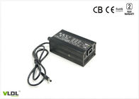 इलेक्ट्रिक स्कूटर के लिए 0.6 KG स्मार्ट बैटरी चार्जर 36V 2.5A मिनी टाइप 120 × 69 × 45 MM