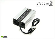 लिथियम बैटरी के लिए 24V 25A इलेक्ट्रिक मोटरसाइकिल बैटरी चार्जर CC CV स्मार्ट चार्जिंग